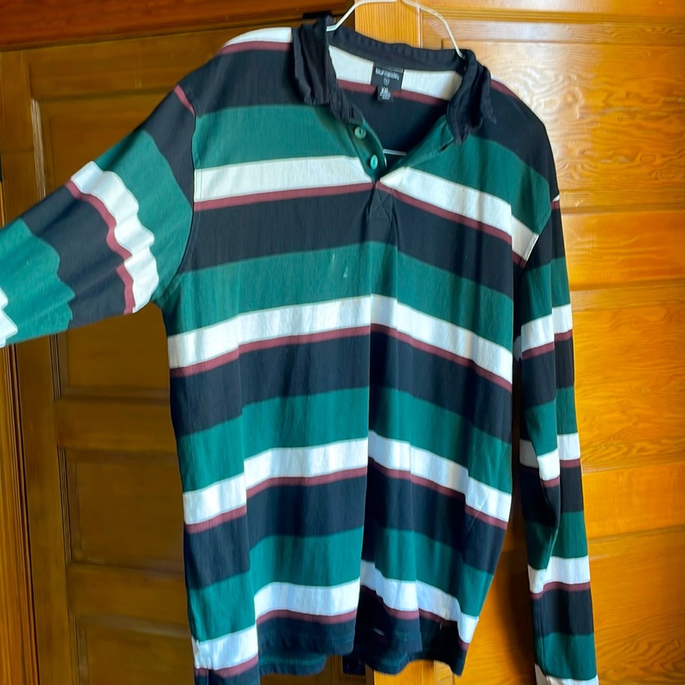 Multicolored long sleeve.